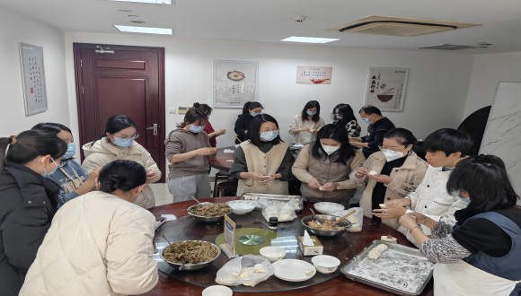 【城建新聞】歲寒隆冬至，煮餃話團(tuán)圓—浙江城建開展冬至包餃子活動(dòng)